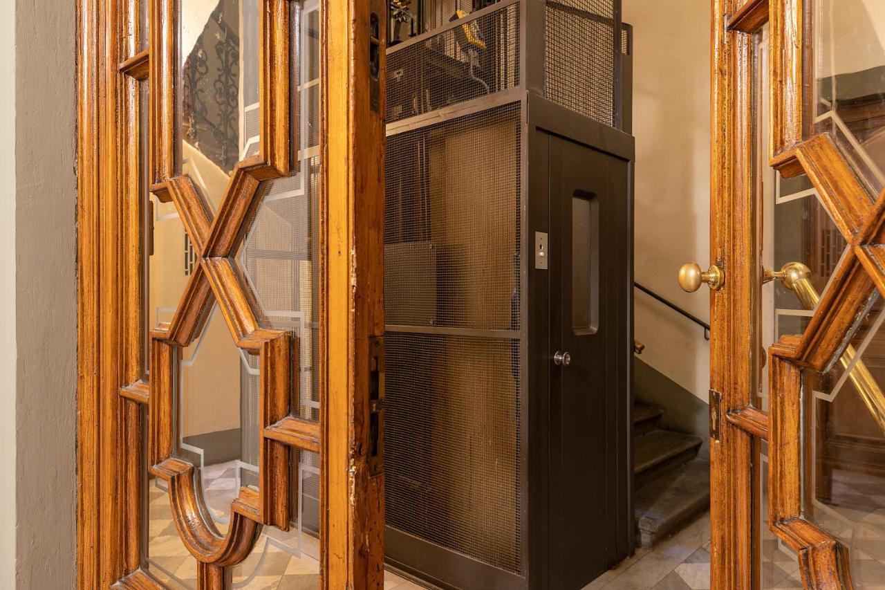 Cavour 83 Prestige House By 360Rentals Florence Luaran gambar