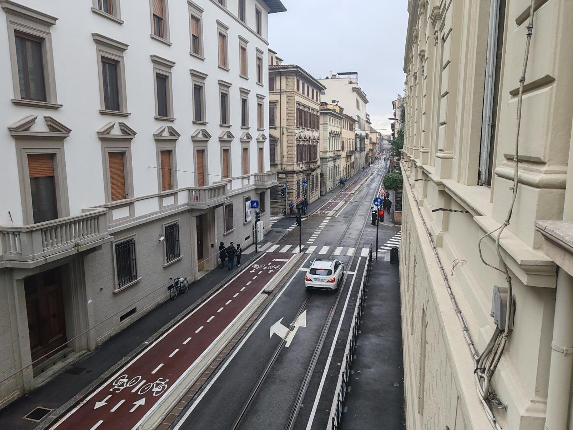 Cavour 83 Prestige House By 360Rentals Florence Luaran gambar