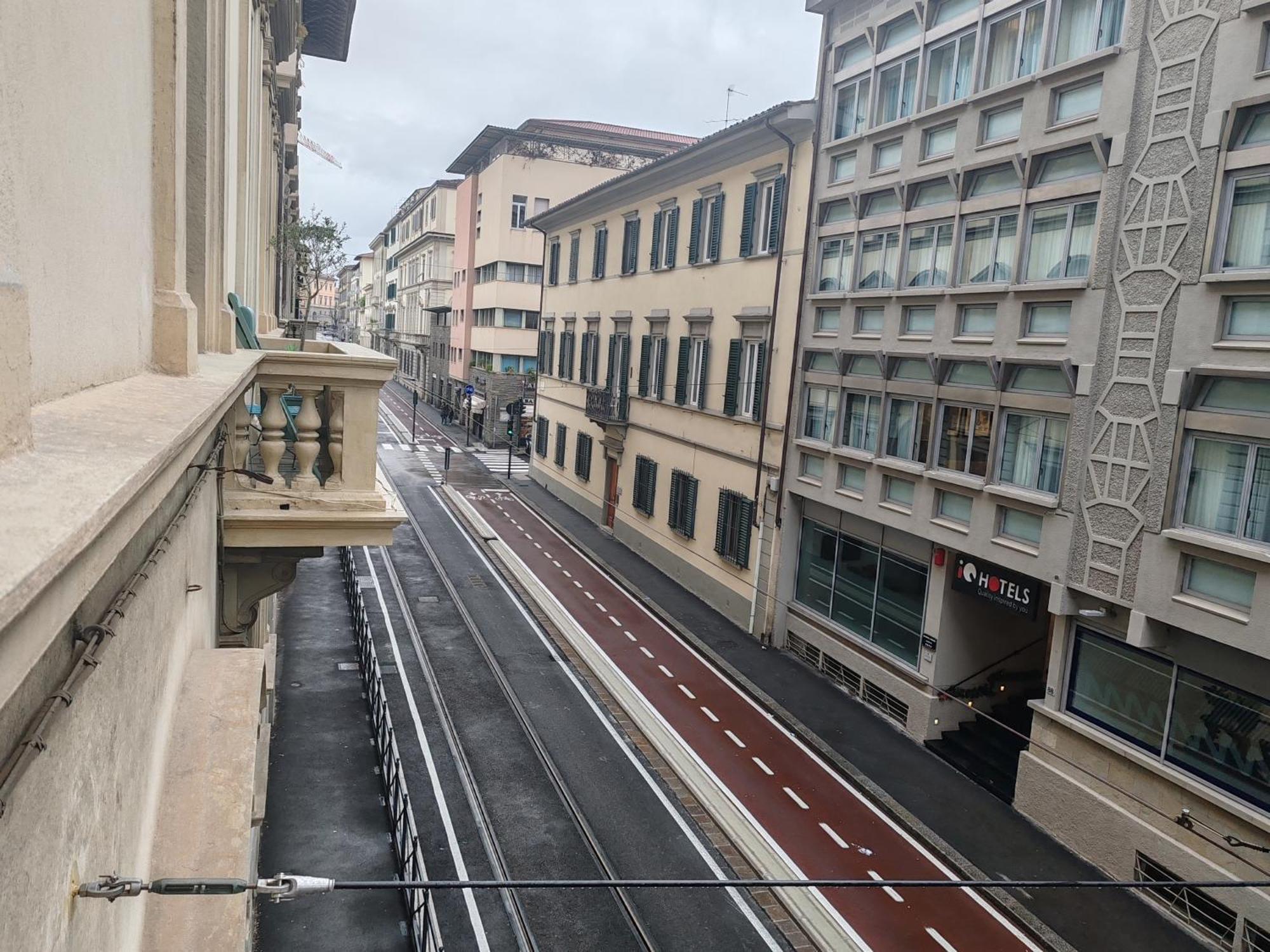 Cavour 83 Prestige House By 360Rentals Florence Luaran gambar